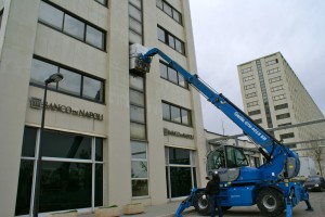 Sollevamento Rack con Manitou