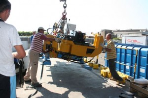 Movimentazione di macchinario piega tubi presso McQuay