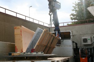 Sollevamento tavolo ottico in posizaione verticale